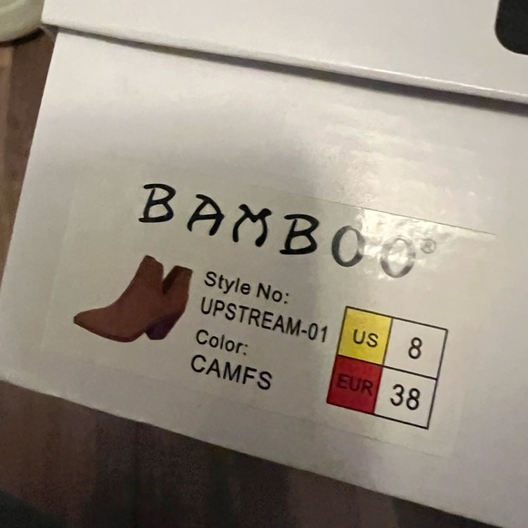 Pink Lily booties - Picture 4 of 4